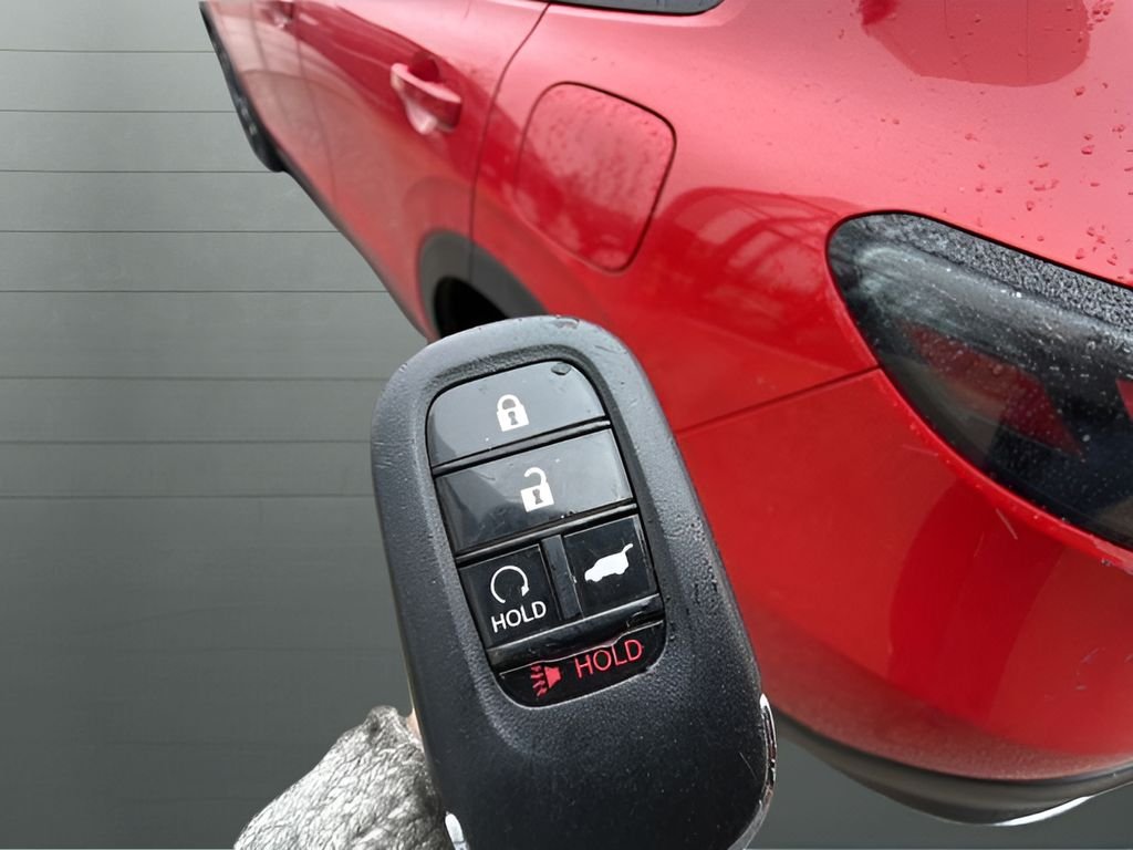 Used 2023  Honda Sport image 13