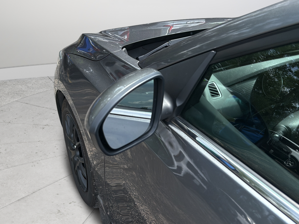 Used 2020 Gray Nissan S image 13