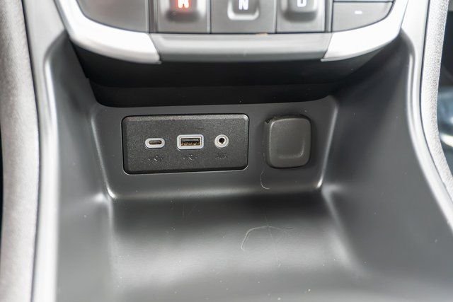 Used 2024 Black GMC SLE image 27