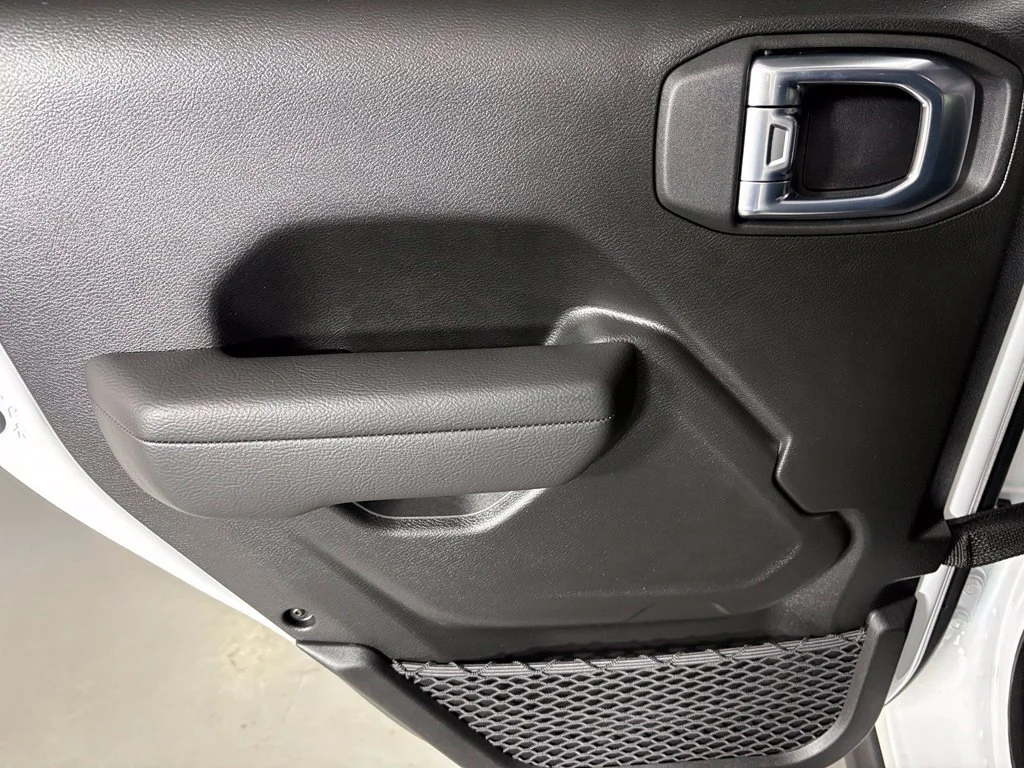 New 2027 White Jeep Willys 392 image 34