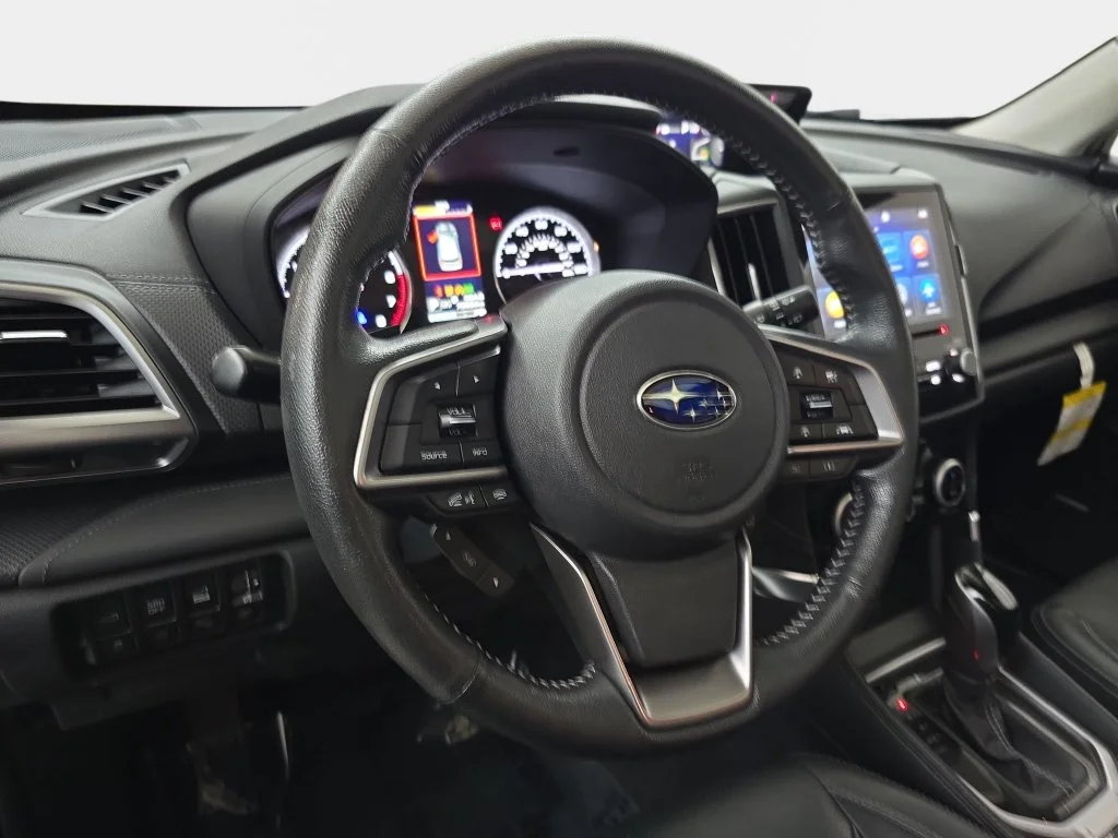 Used 2019 Silver Subaru Touring image 18