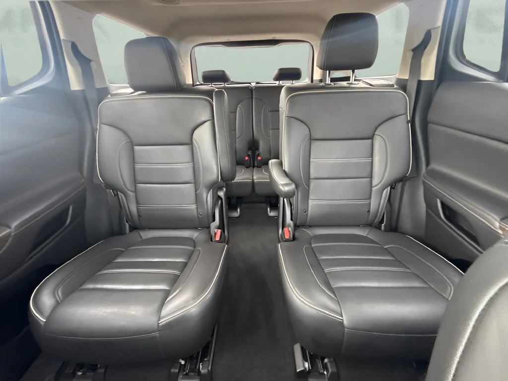 Used 2021 White GMC Denali image 7