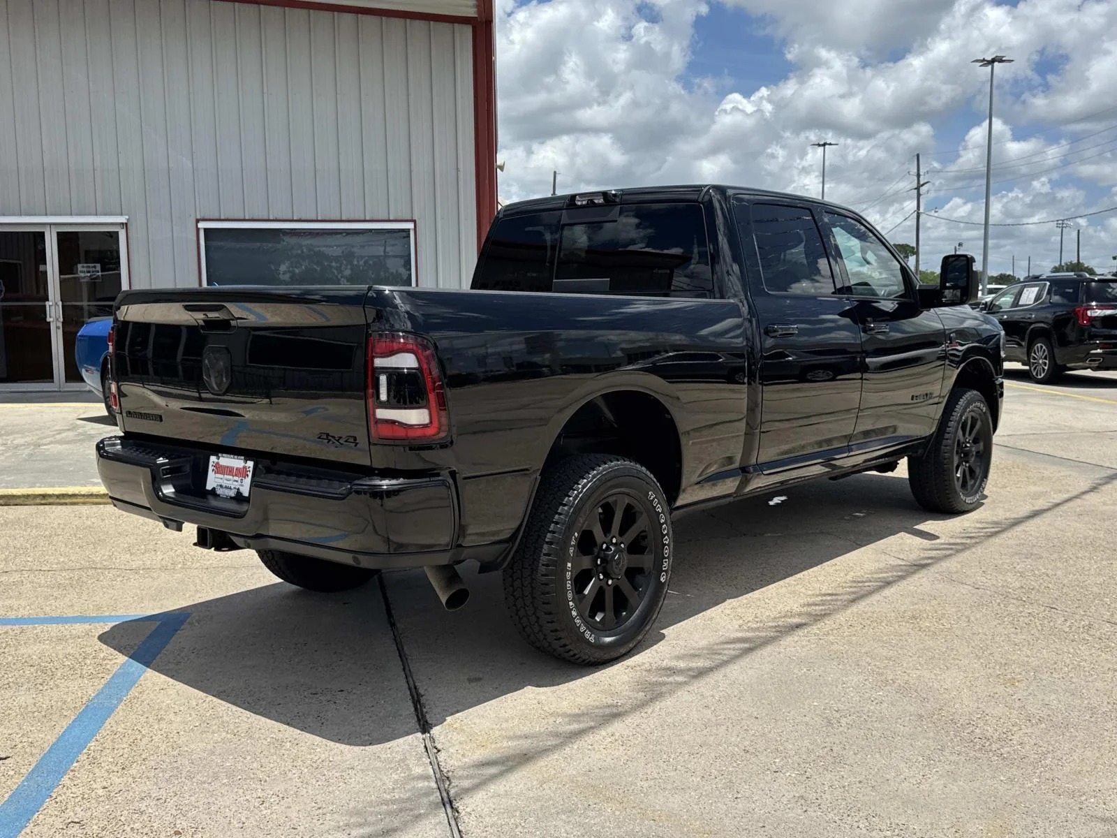 Used 2024 Diamond Black Crystal Pearlcoat Ram Laramie image 7