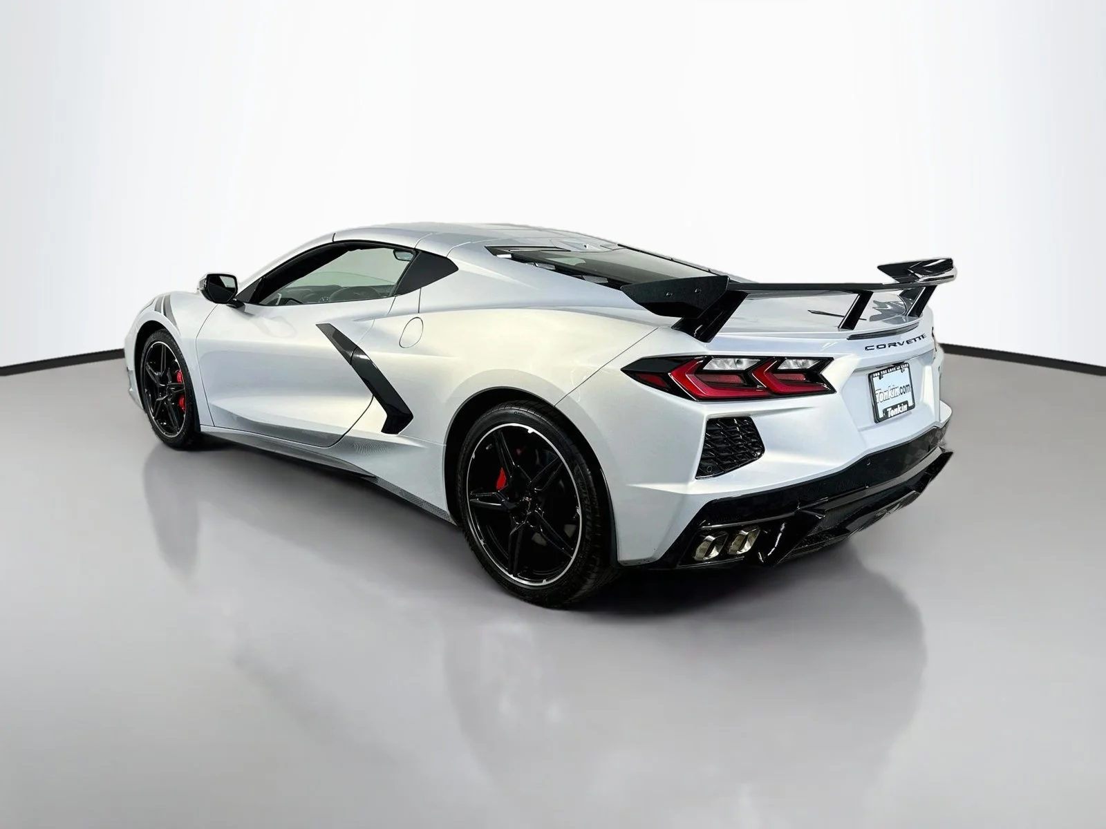 Used 2021 Silver Chevrolet Stingray image 6