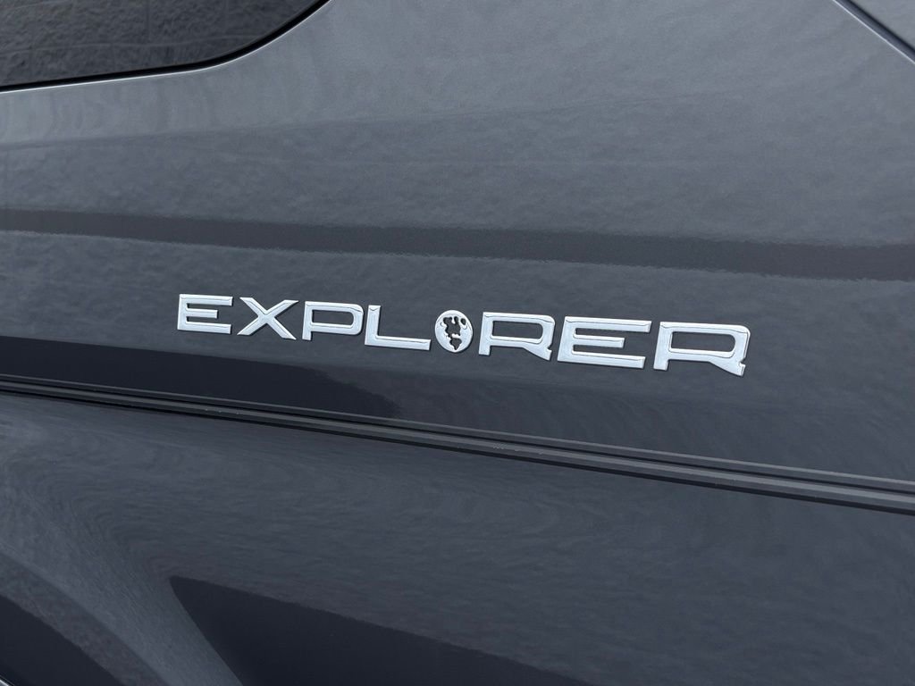 New 2026 Gray Ford Explorer Limited SE image 52