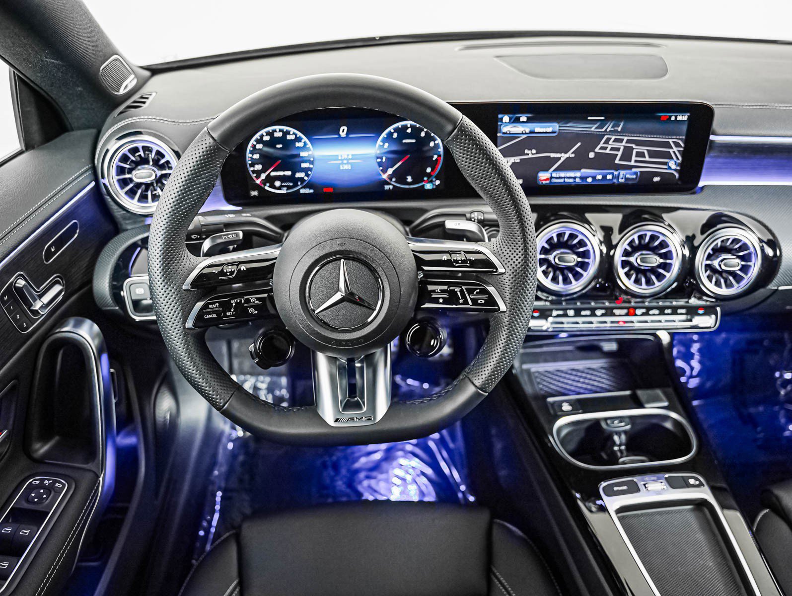 2026 Mercedes-Benz CLA AMG CLA45 S - Photo 15