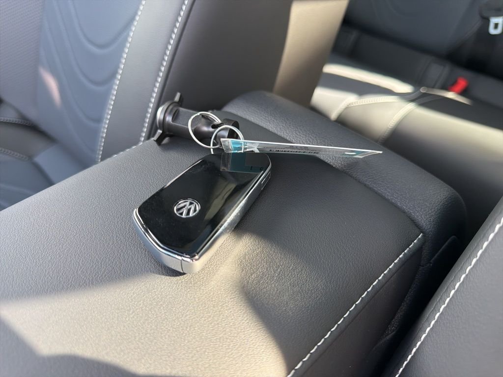 2026 Volkswagen Tiguan SE R-LINE BLACK - Photo 26