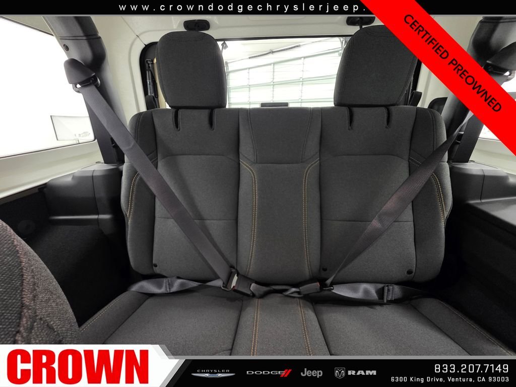 Certified Used 2025  Jeep Sport image 16