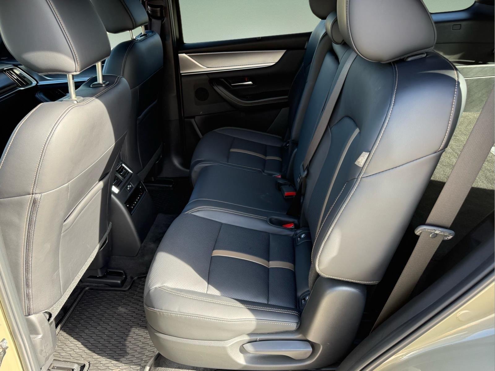 Used 2025 Zircon Sand Metallic Mazda Premium Plus Package image 16