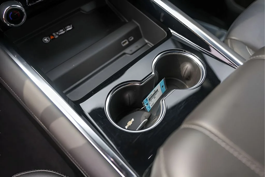 Used 2025 Gray Chevrolet LT image 23