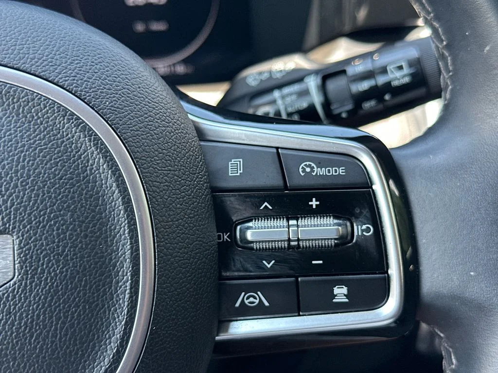 Certified Used 2023 Black Kia SX image 27