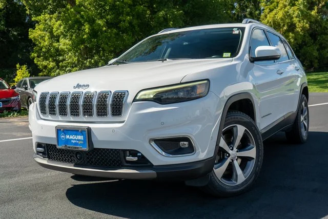 Used 2021 White Jeep Limited image 1