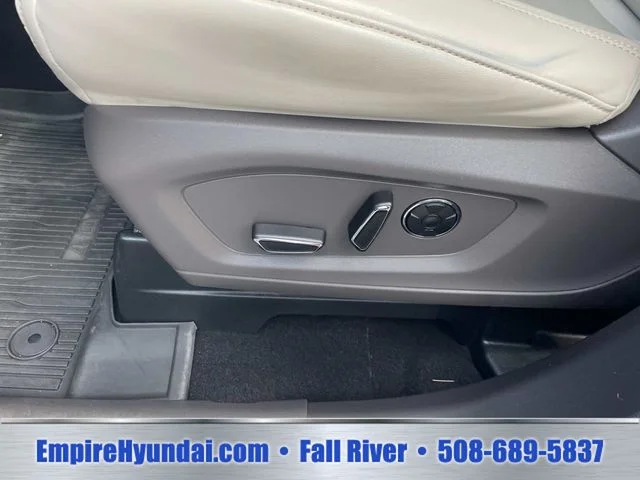 Used 2020 Black Ford Platinum image 21
