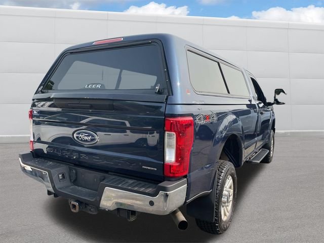Used 2017 Blue Ford XLT image 5