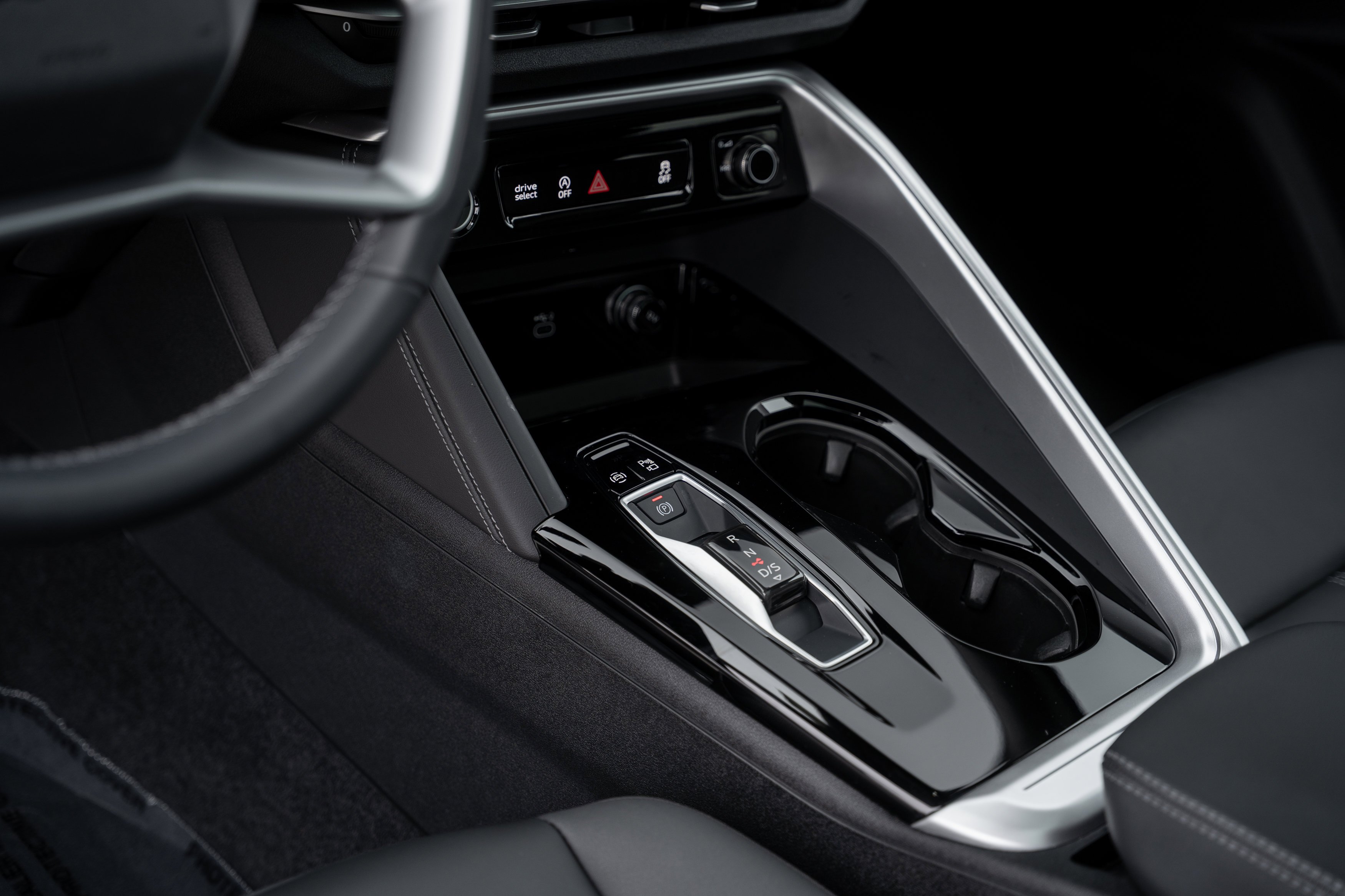 2025 Audi Q5 Premium - Photo 9