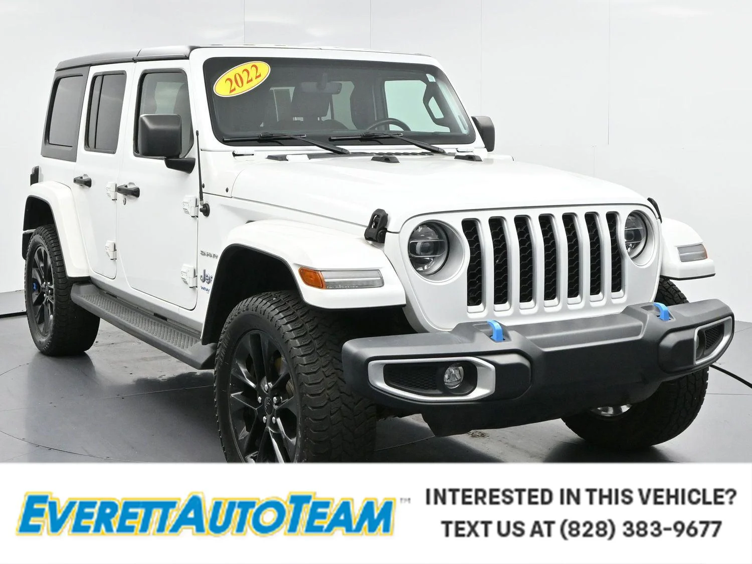 Used 2022 Bright White Clearcoat Jeep Unlimited Sahara image 1