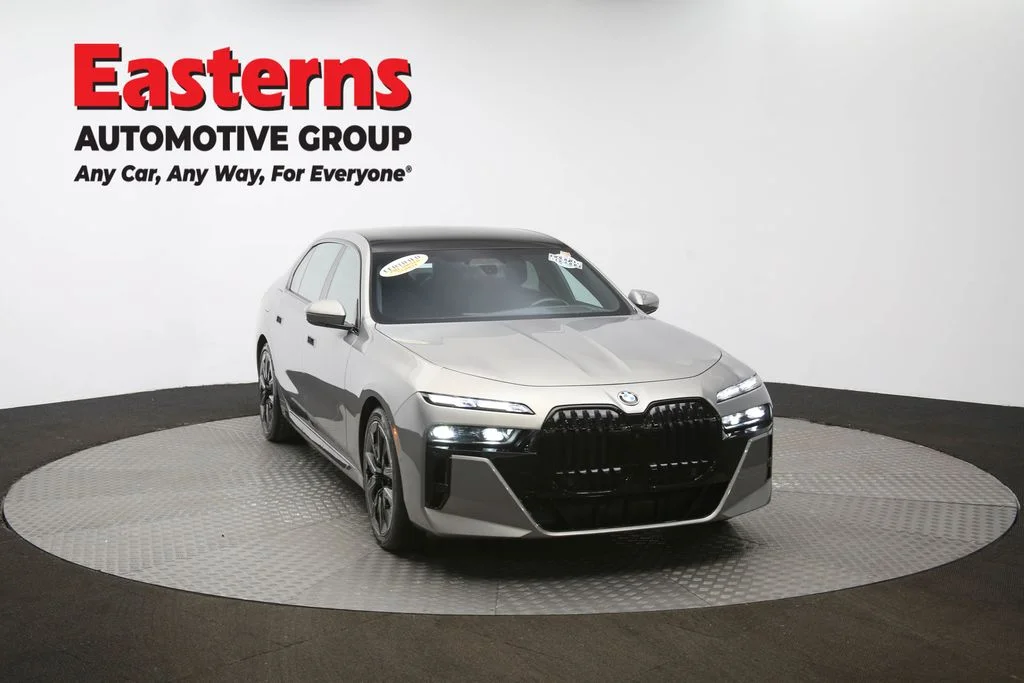 Used 2023 Gray BMW 760i xDrive image 55