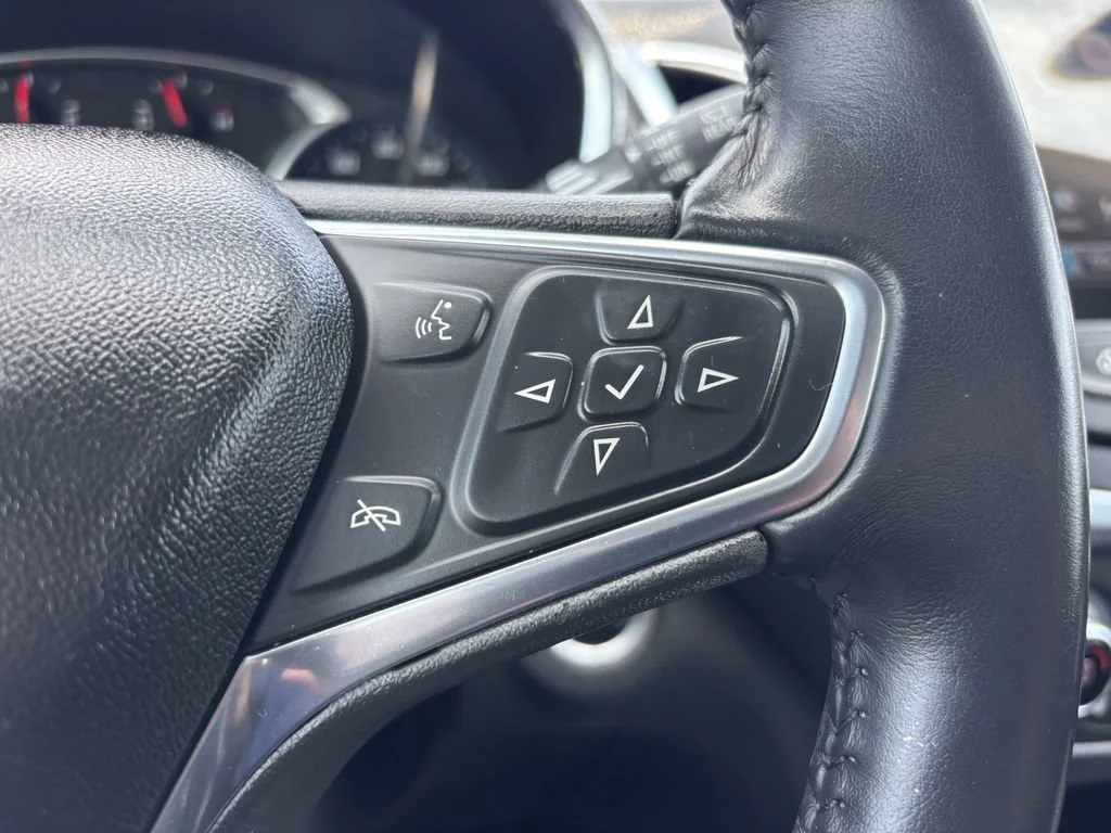 Used 2018 CAJUN RED TINTCOAT Chevrolet Premier image 28