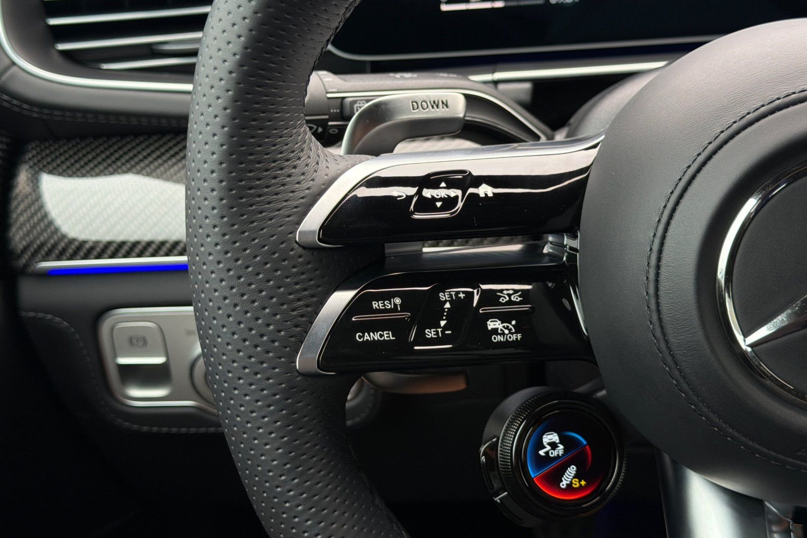 New 2026 MANUFAKTUR Alpine Grey Mercedes-Benz GLS 63 AMG® image 29
