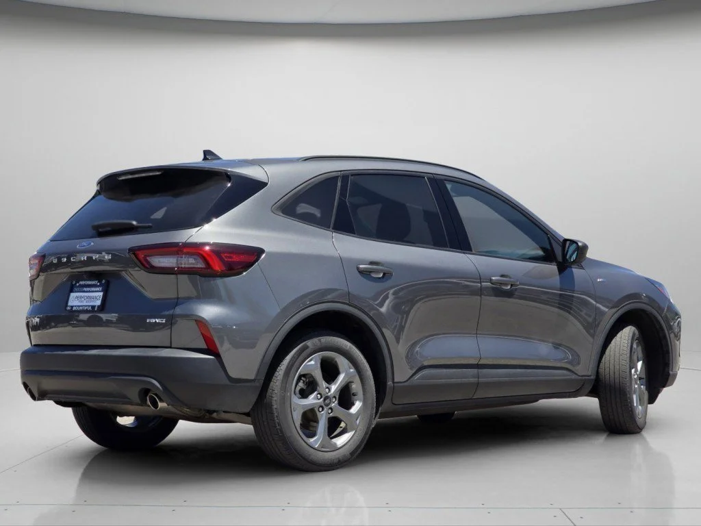 Used 2025 Gray Metallic Ford ST-Line image 21