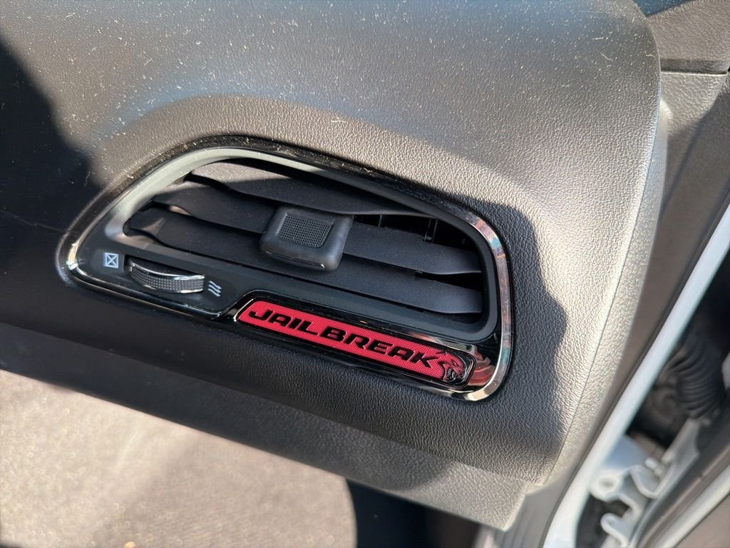 Used 2023 White Knuckle Clearcoat Dodge SRT Hellcat Widebody Jailbreak image 21