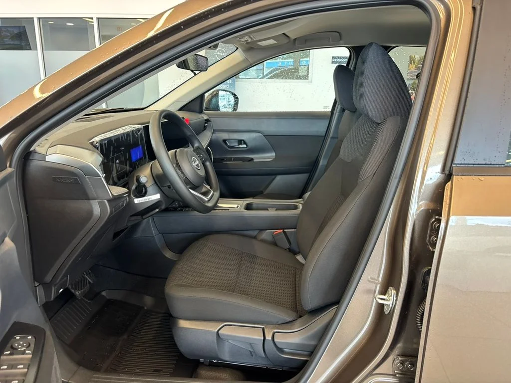 New 2026 Canyon Bronze Metallic Nissan S image 14