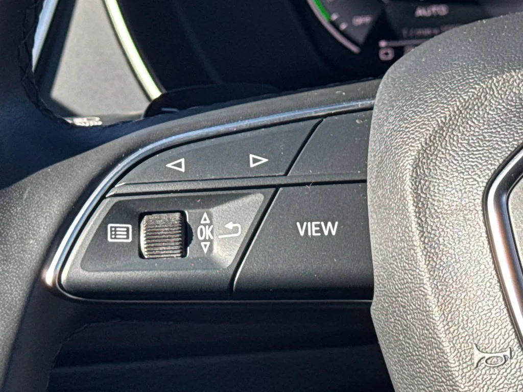 Used 2022 Green Audi 55 Premium Plus image 17