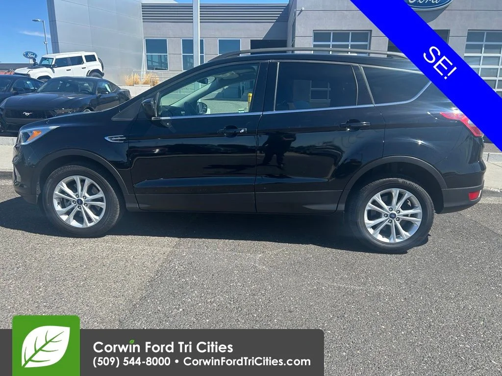 Used 2018 Black Ford SE image 7