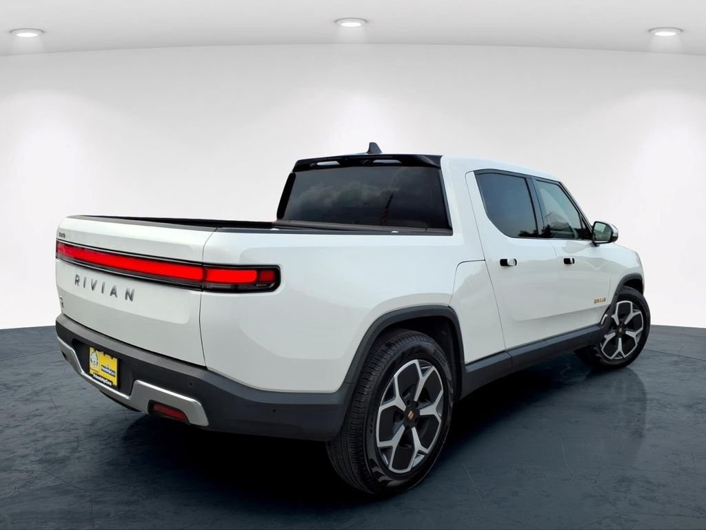 Used 2022 White Rivian Adventure image 6