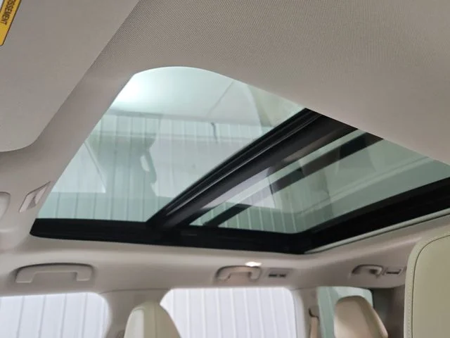 New 2026 White Nissan Platinum Reserve image 24