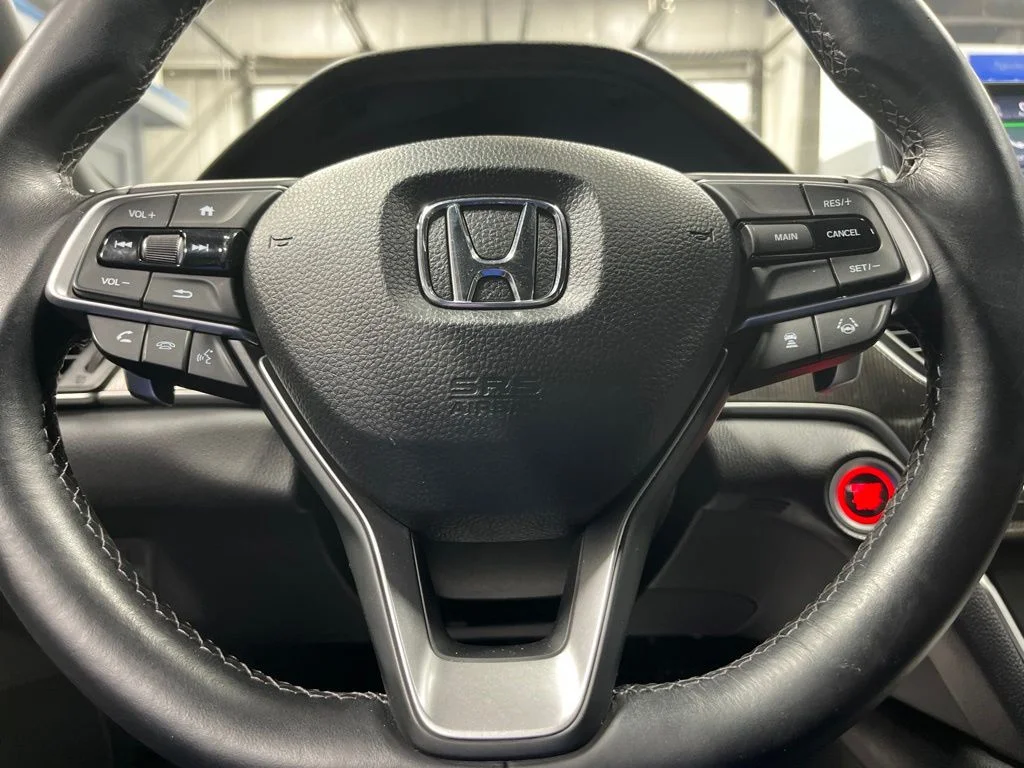 Certified Used 2018 Lunar Silver Metallic Honda Sport 2.0T image 16