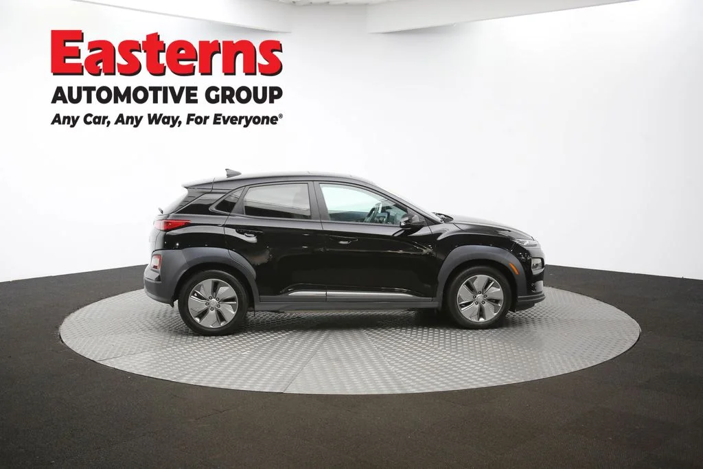 Used 2021 Black Hyundai Ultimate image 43