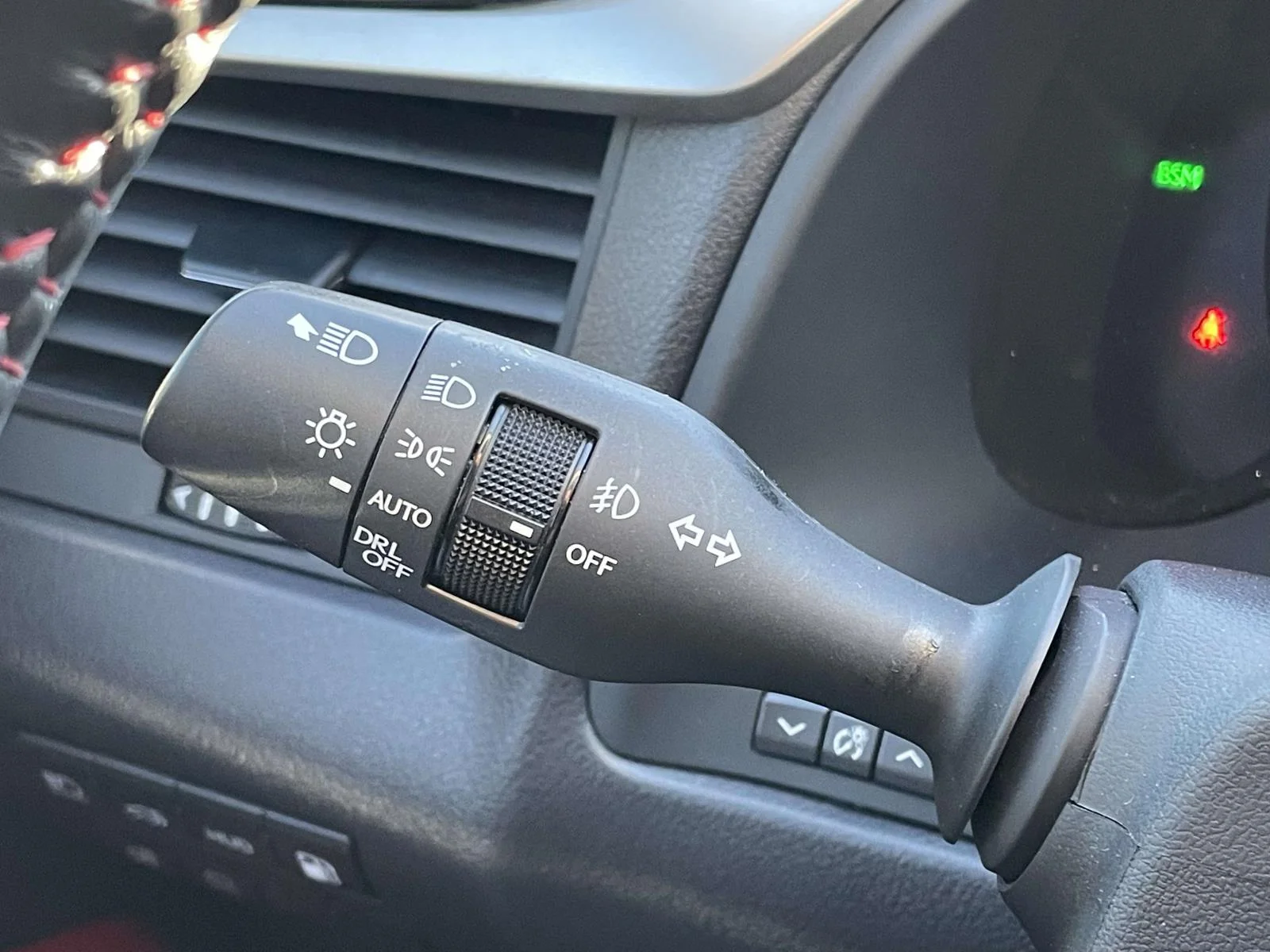 Used 2022 Atomic Silver Lexus F SPORT Handling image 13