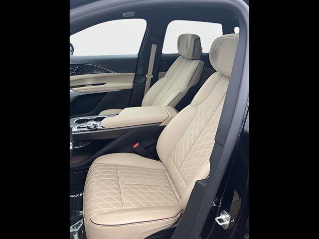 2026 Cadillac LYRIQ Signature Luxury, photo 11 of 12