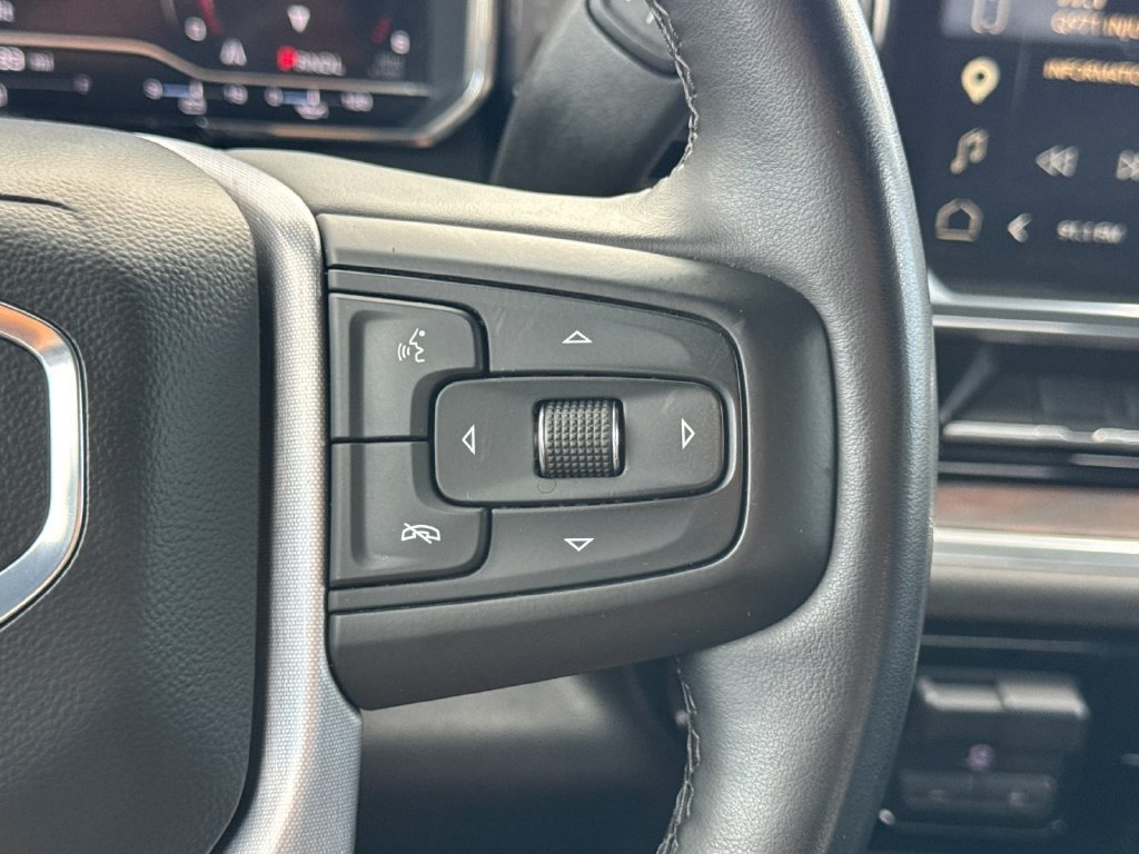 Used 2025 Summit White GMC SLT image 26