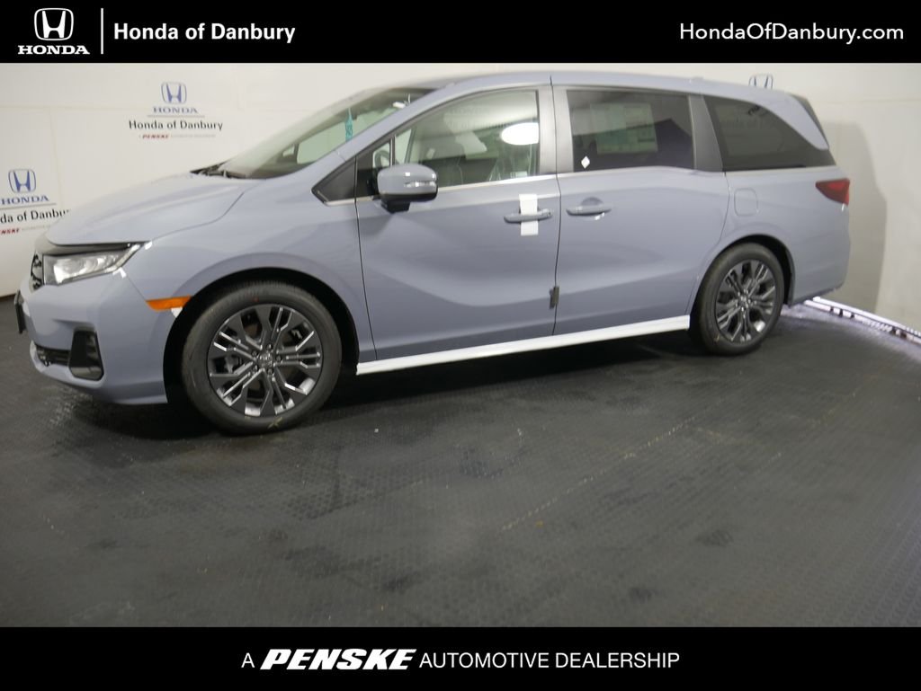 2026 Honda Odyssey Touring's photo