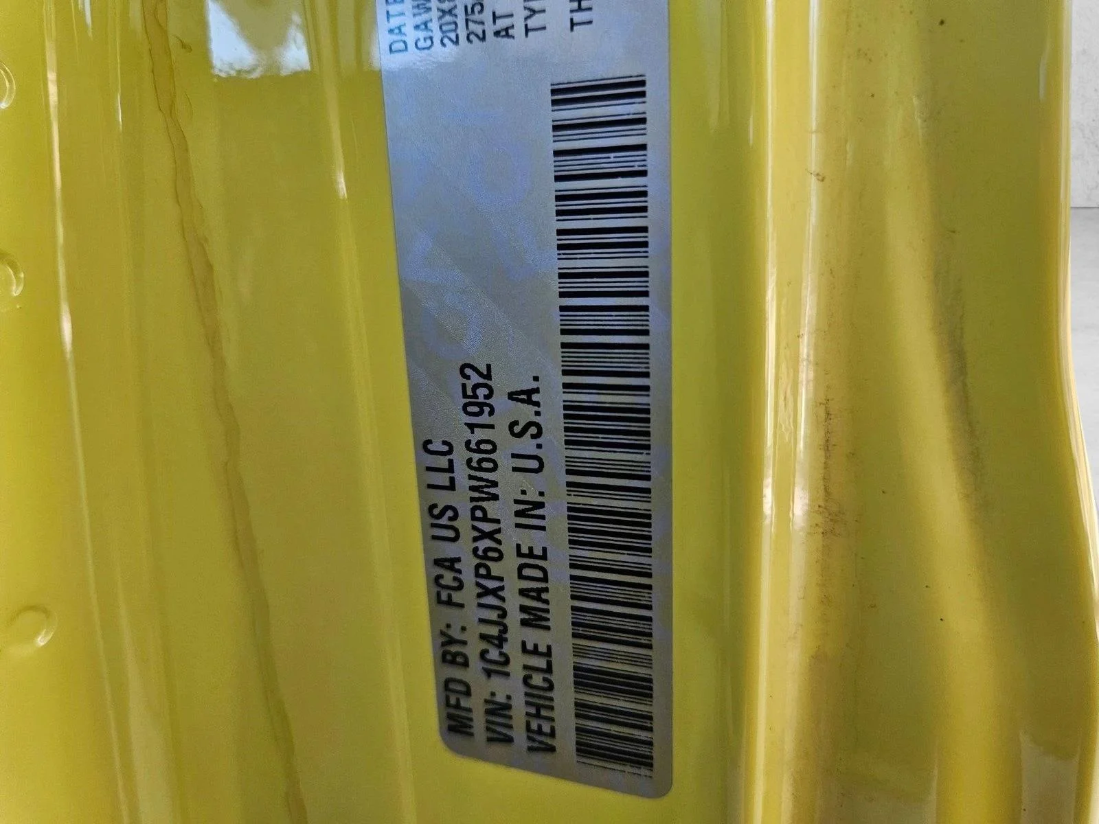 Used 2023 High Velocity Clearcoat Jeep Sahara image 20