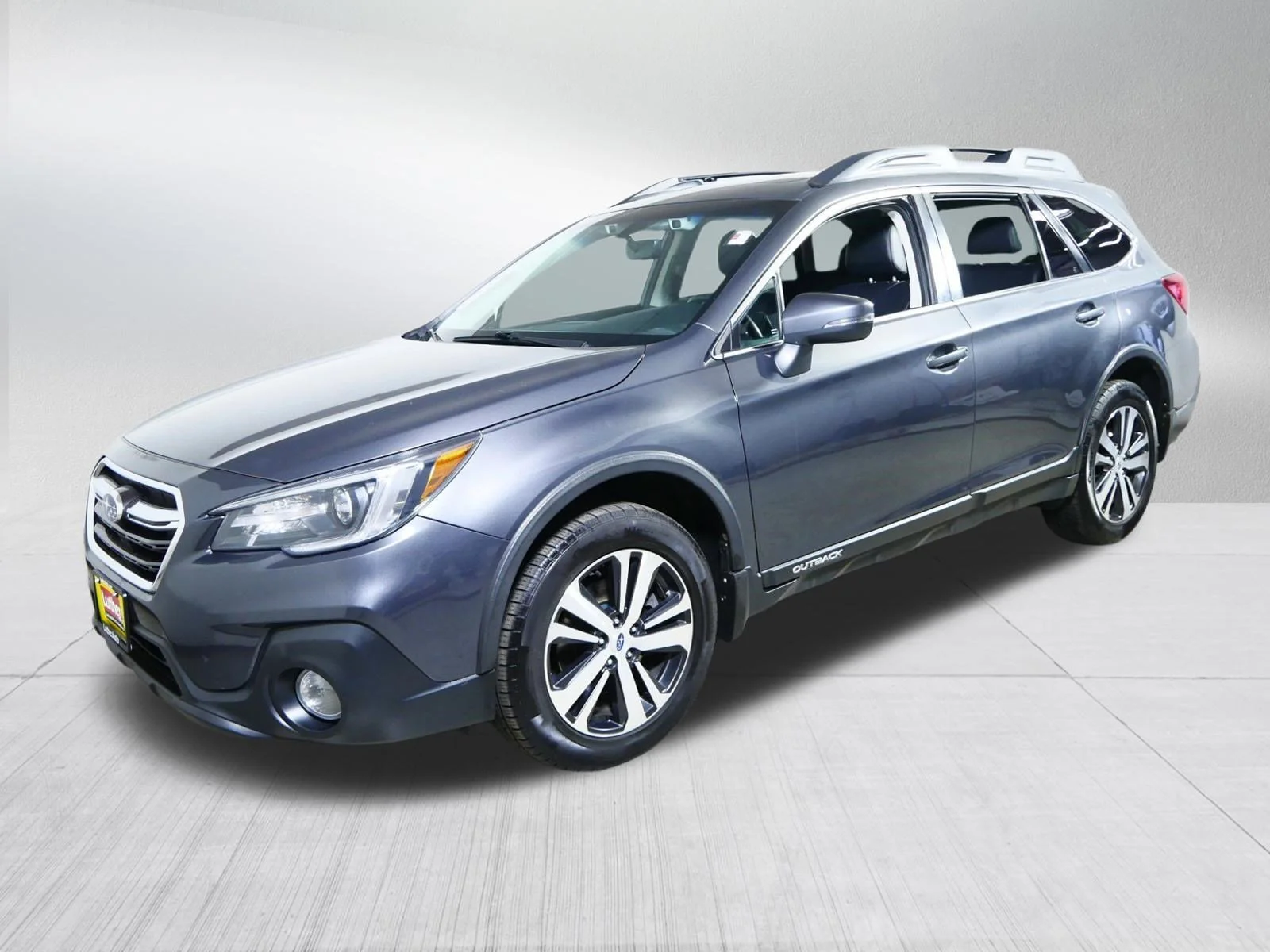 Used 2019 Magnetite Gray Metallic Subaru Limited image 3