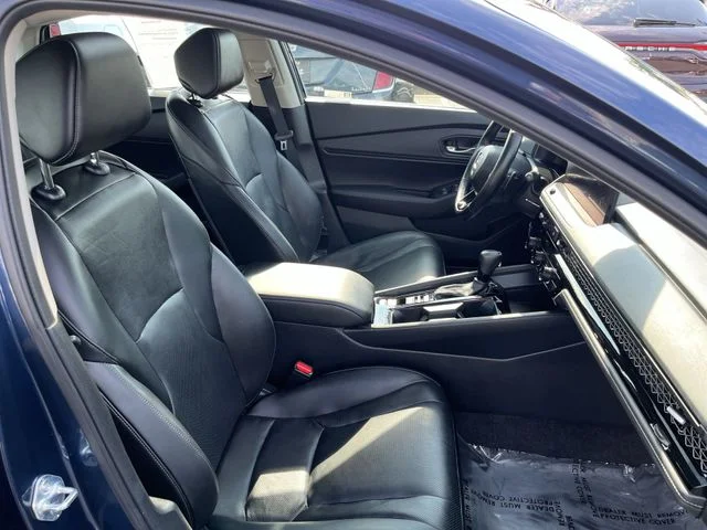 Used 2023 Blue Honda EX-L image 27
