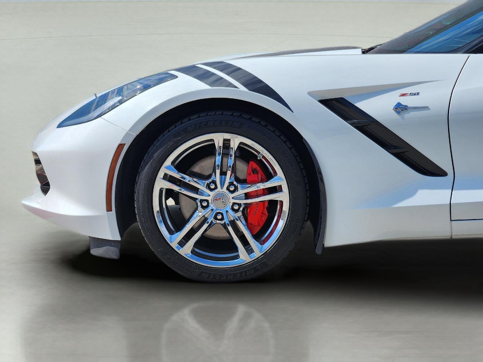 2016 Chevrolet Corvette Stingray photo 9 of 32