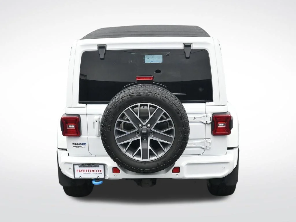 Used 2024 White Jeep High Altitude 4xe image 27