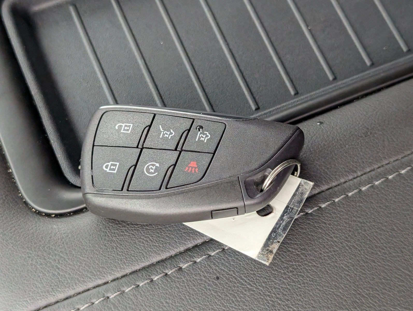 Used 2024 Black Chevrolet Z71 image 15