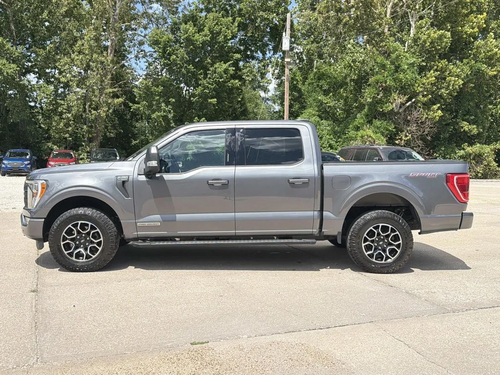 Used 2023 Gray Ford XLT image 8