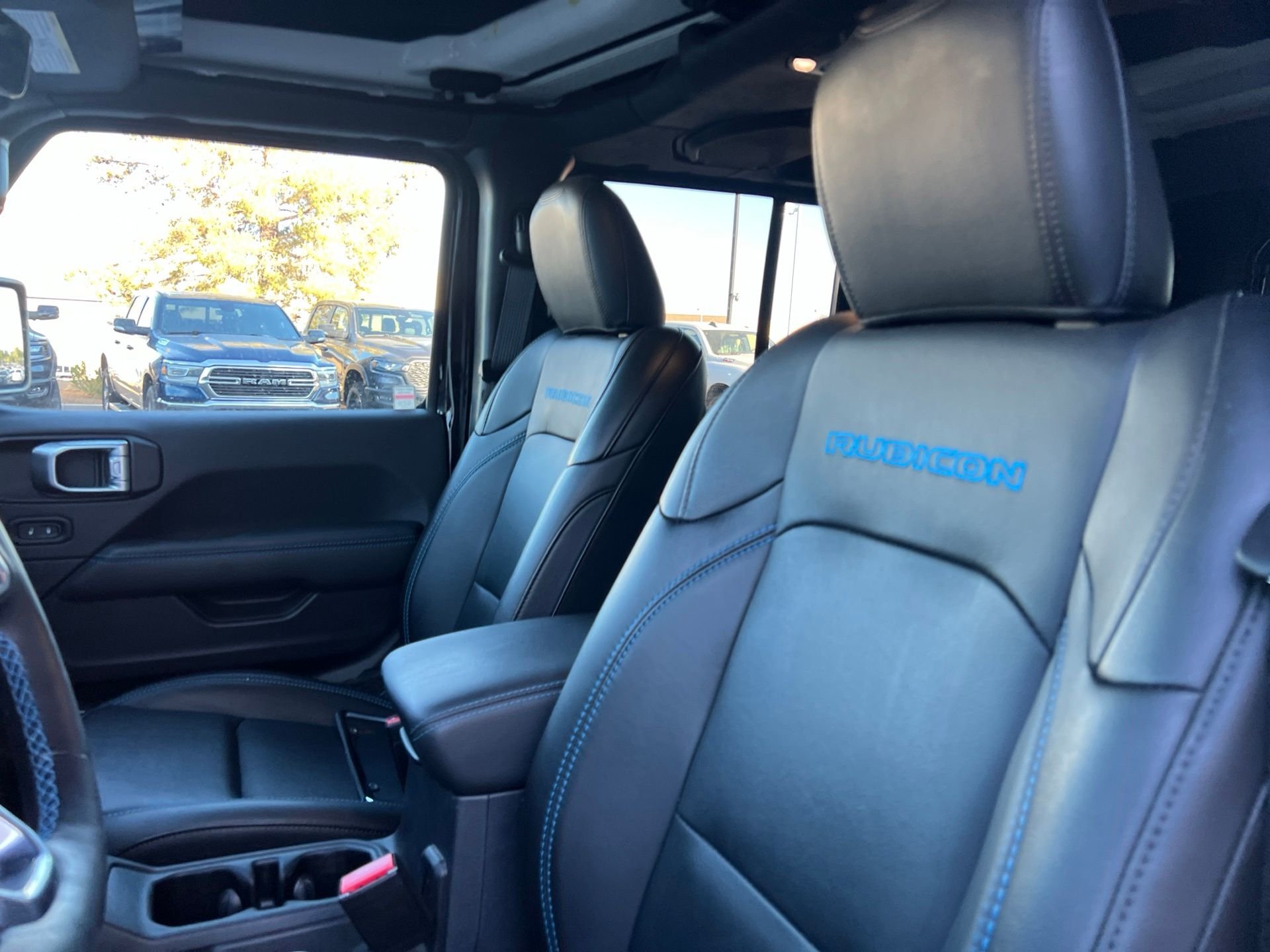 Used 2022 Black Jeep Unlimited Rubicon 4xe image 29