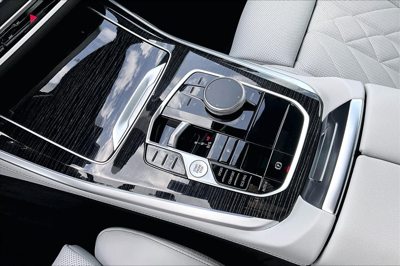 New 2026 Black Sapphire Metallic BMW sDrive40i image 8