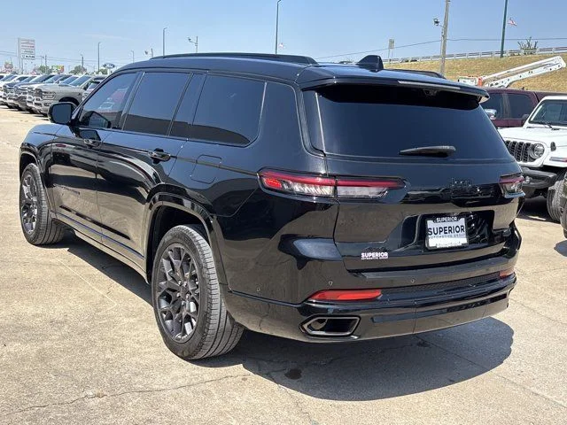Used 2023 Black Jeep Summit image 8