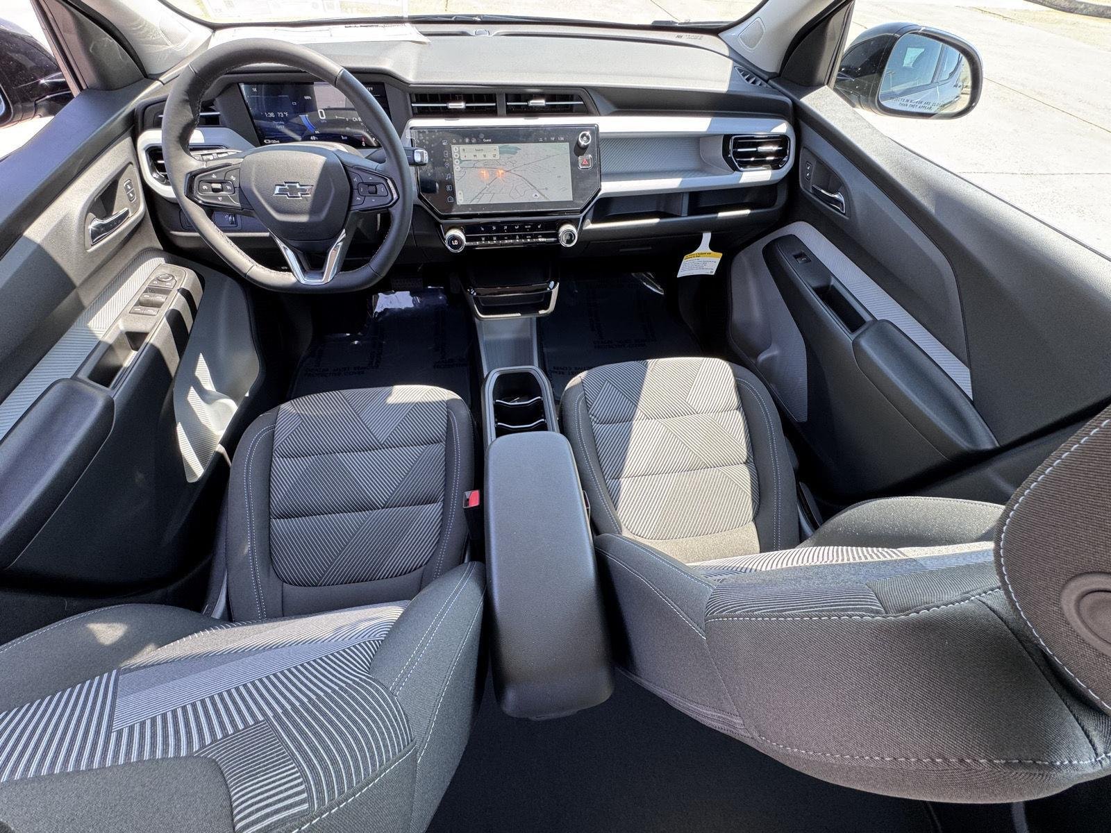 2027 Chevrolet Bolt LT - Photo 32