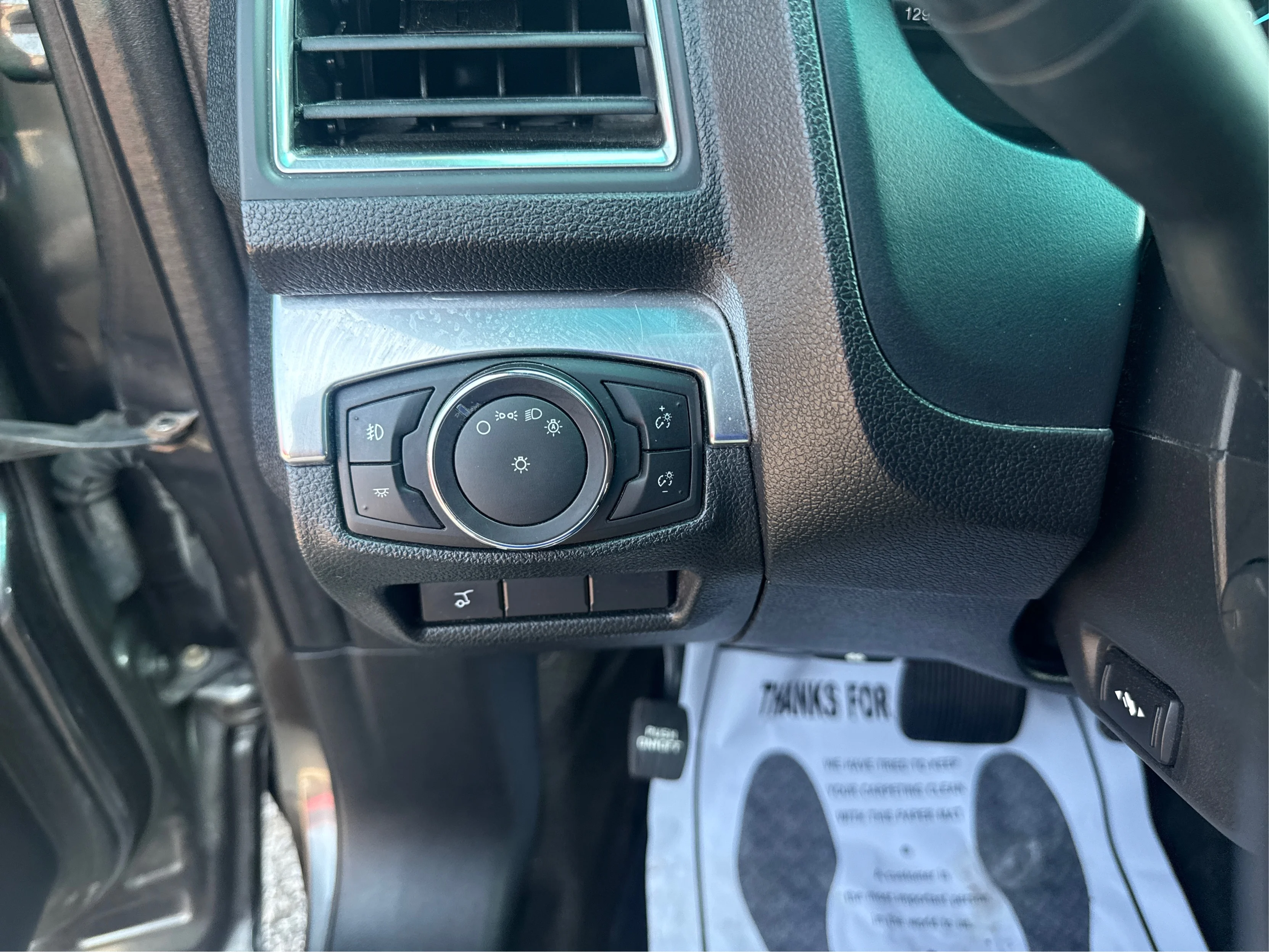 Used 2016 Gray Ford Limited image 18