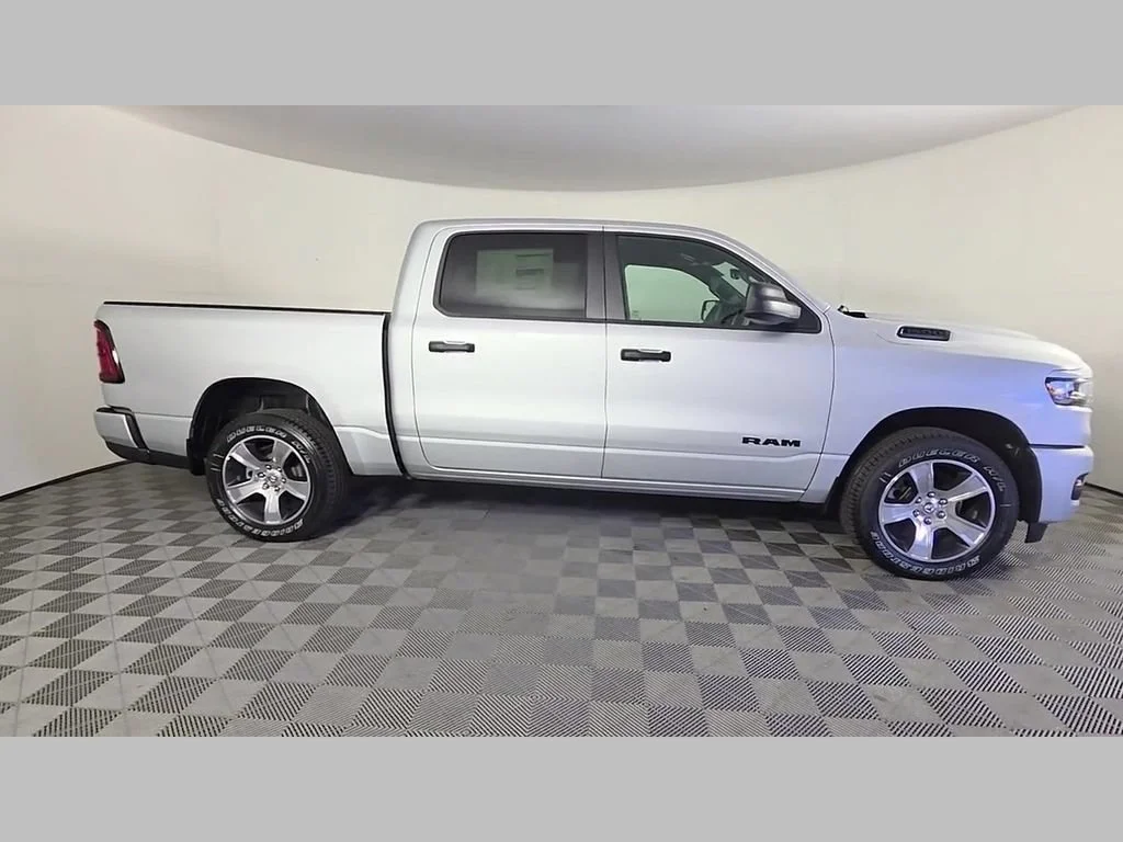 New 2026 Silver Zynith Exterior Paint RAM Express image 23