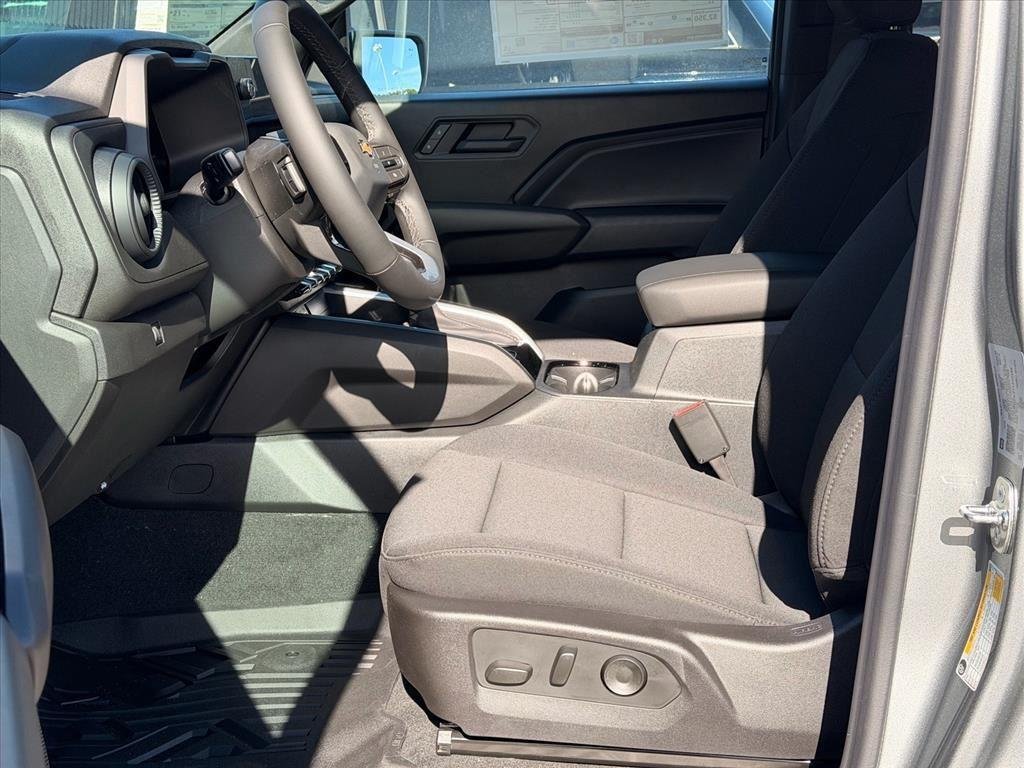 2026 Chevrolet Colorado Work Truck - Photo 5